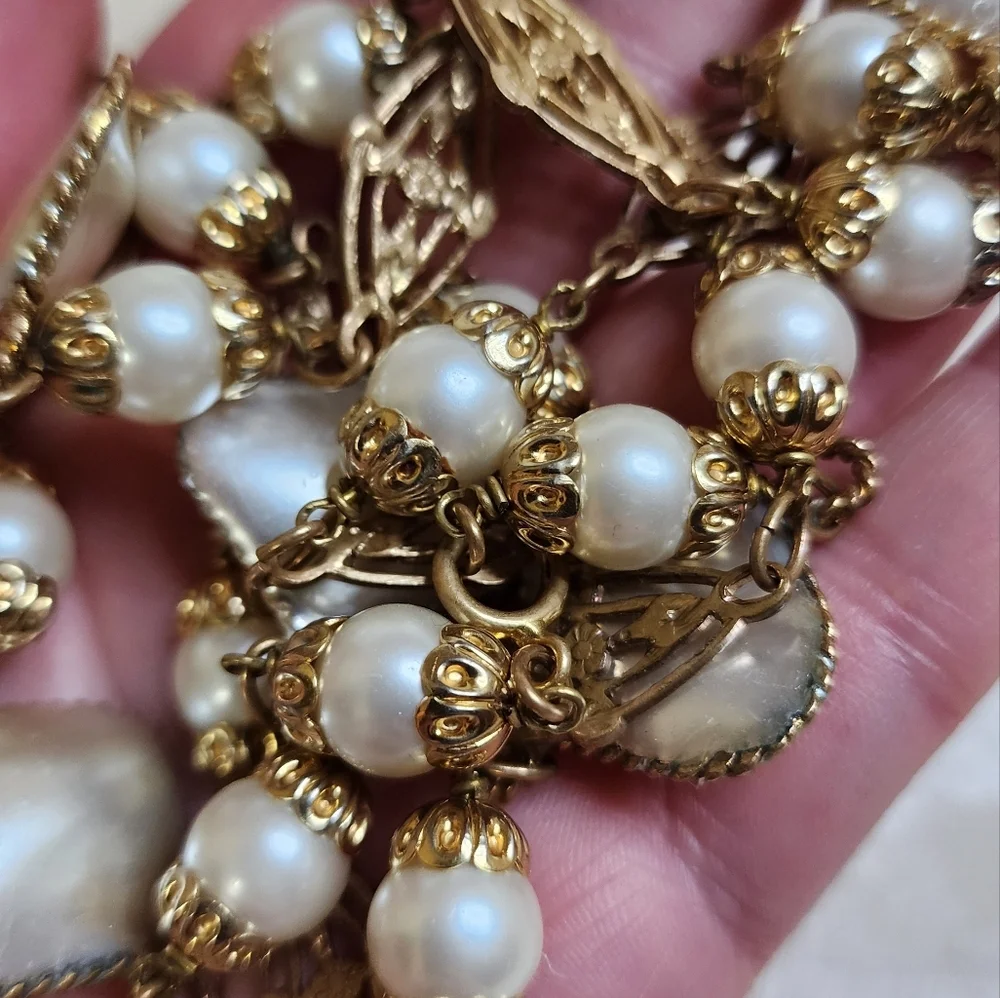 ONE-OF-A-KIND 1950s CHANEL BAROQUE PEARL & GILT FILIGREE SAUTOIR NECKLACE